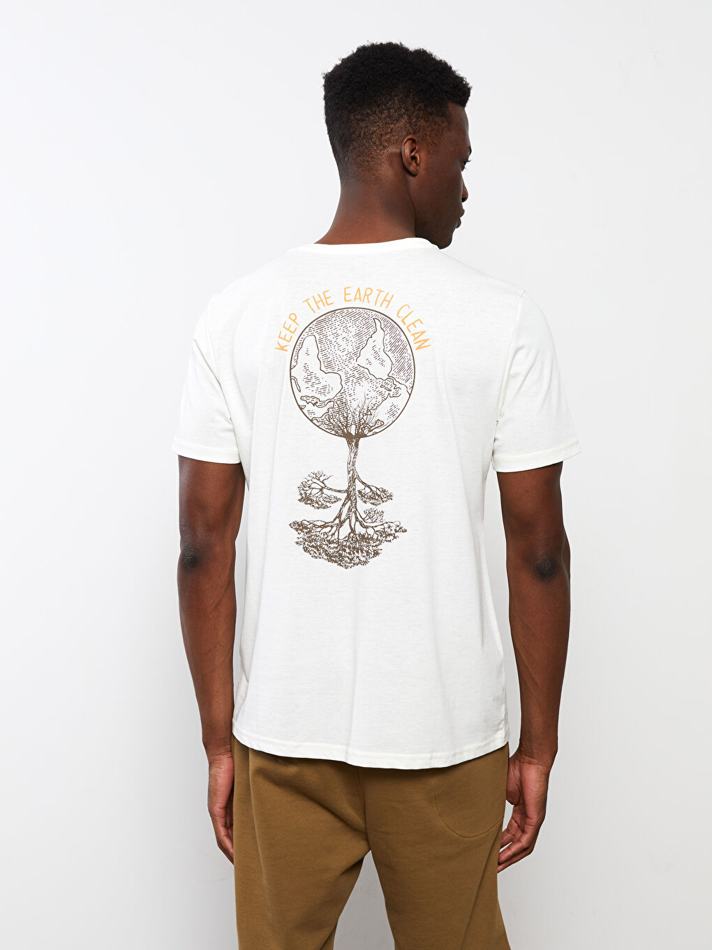 Ekru Bisiklet Yaka Kısa Kollu Baskılı Erkek Tişört-1