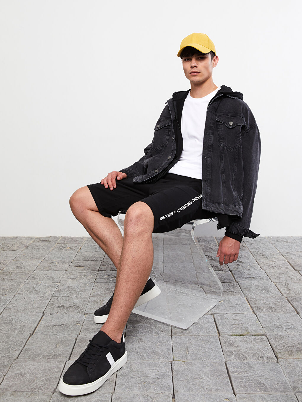 شورت رولر رجالي مطبوع بنقشة ستاندرد