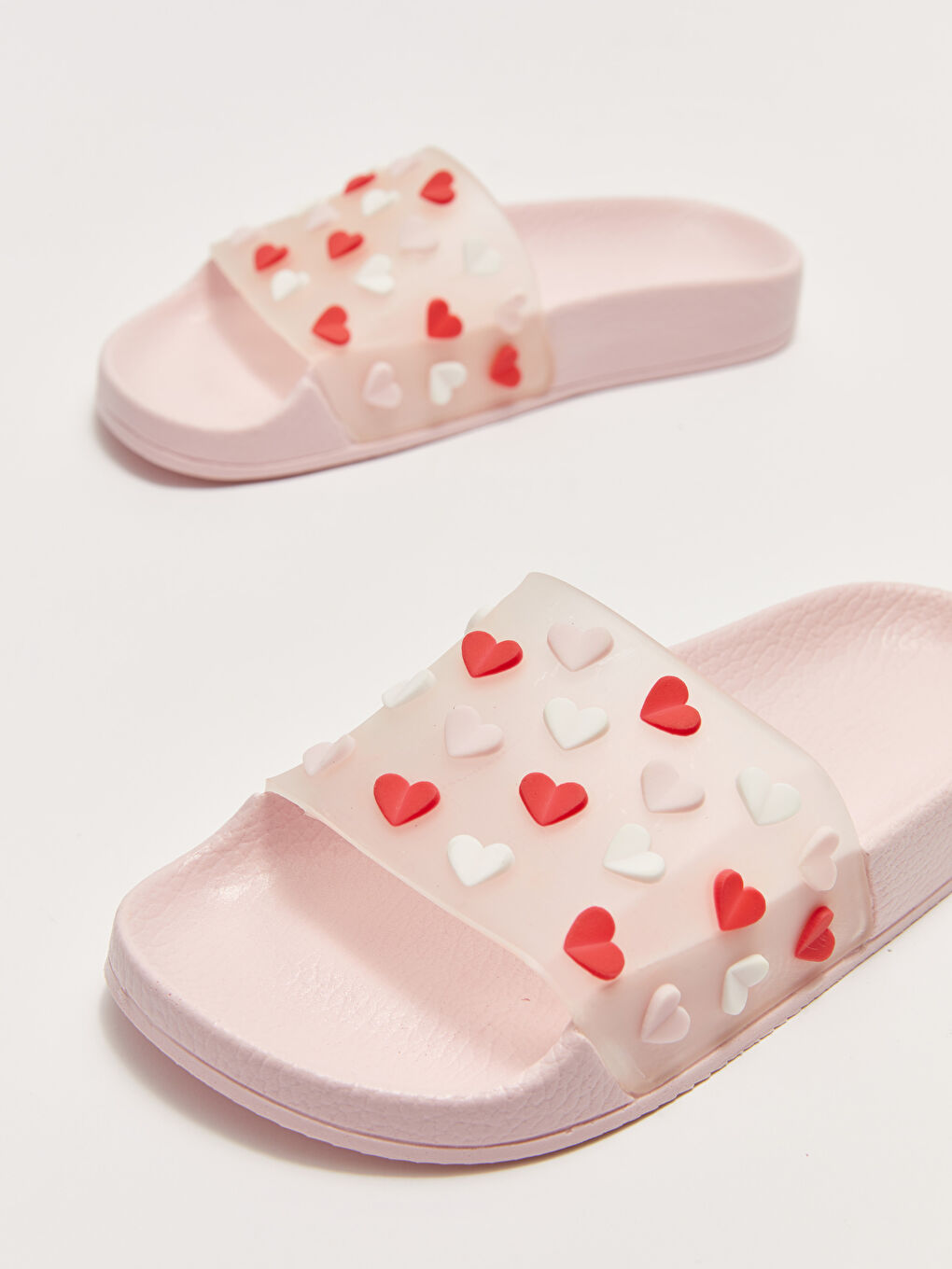 қыздарға арналған жүрек принтті слайдерлер-2