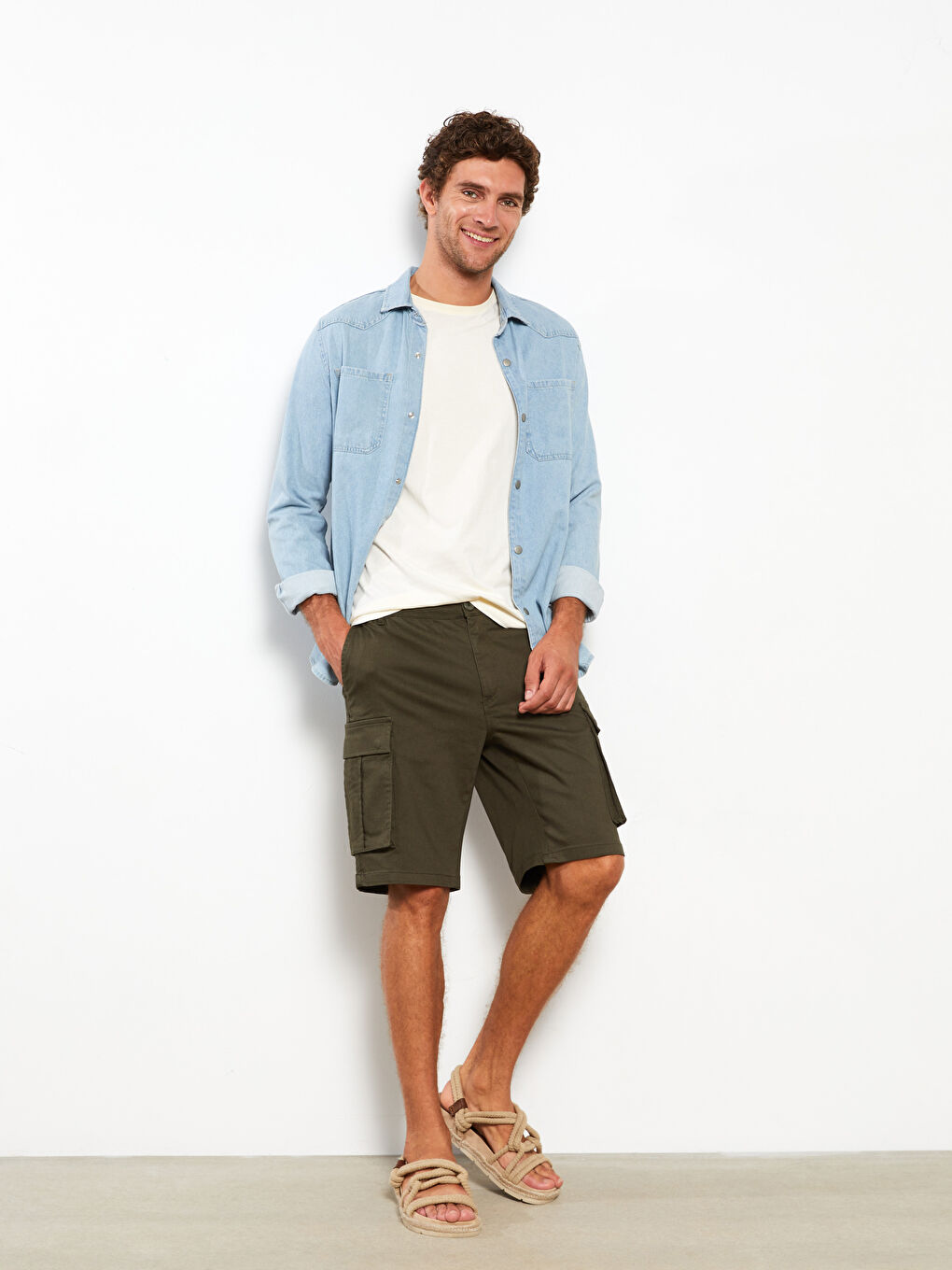 Haki Standart Kalıp Gabardin Erkek Kargo Şort