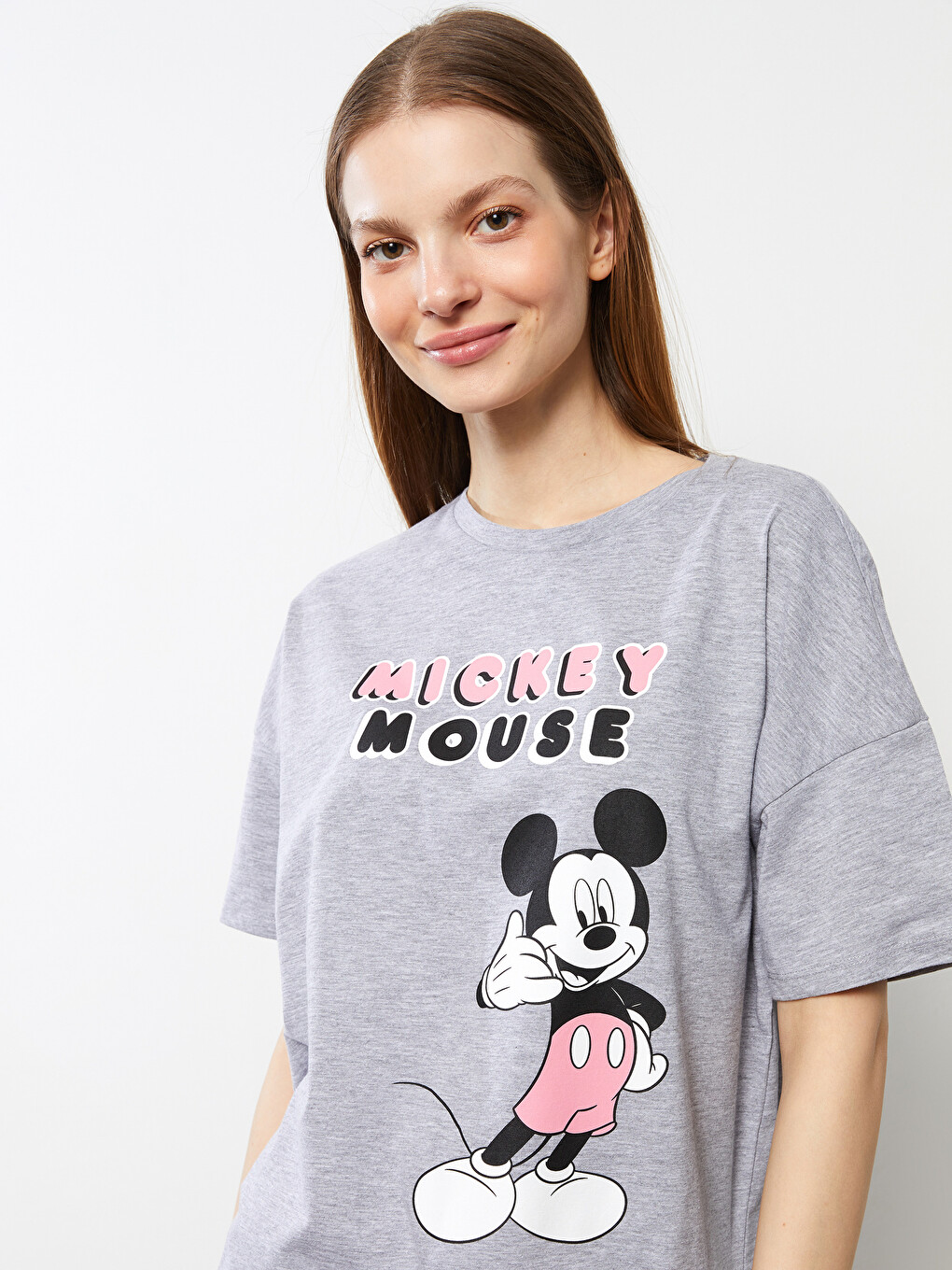 LCW Young Bisiklet Yaka Mickey Mouse Baskılı Kısa Kollu Kadın