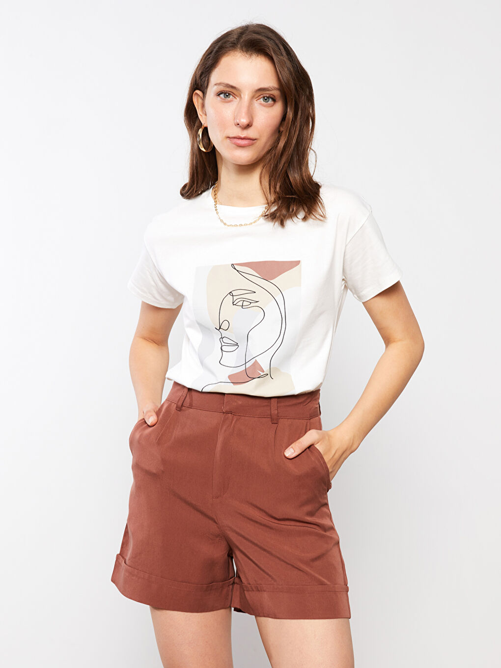 LCWAIKIKI Classic Crew Neck Printed Short Sleeve Cotton Women's T-shirt -S2GQ24Z8-FEW
