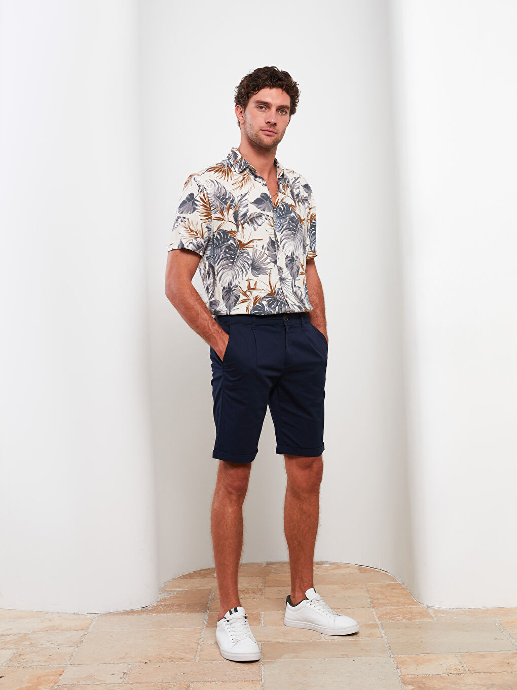 Lacivert Slim Fit Gabardin Erkek Şort