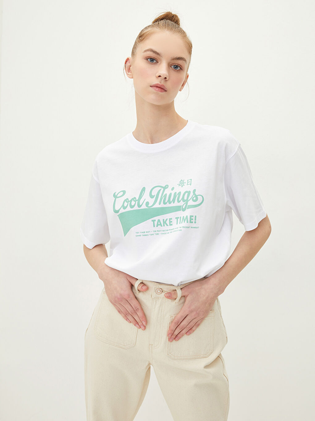 تيشيرت قطن كم قصير مطبوع بياقة دائرية للسيدات