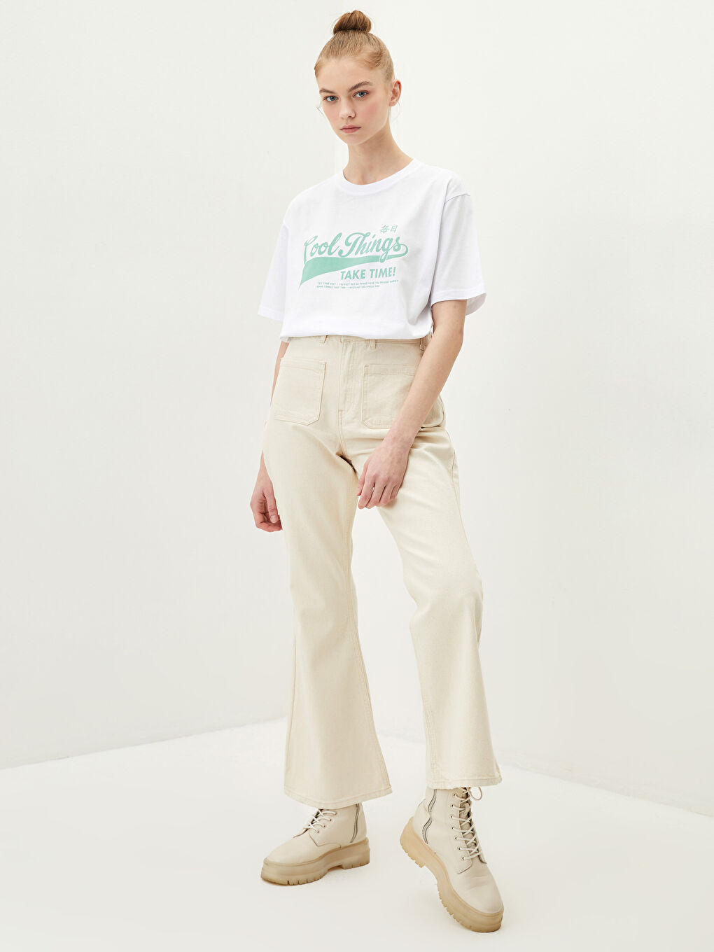 تيشيرت قطن كم قصير مطبوع بياقة دائرية للسيدات-4