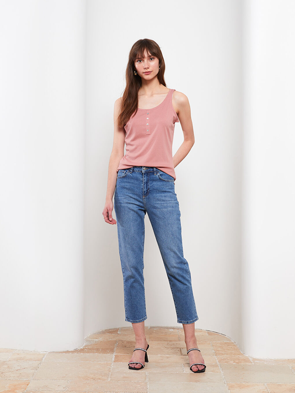 Pembe Kadın U Yaka Düz Kolsuz Atlet-3