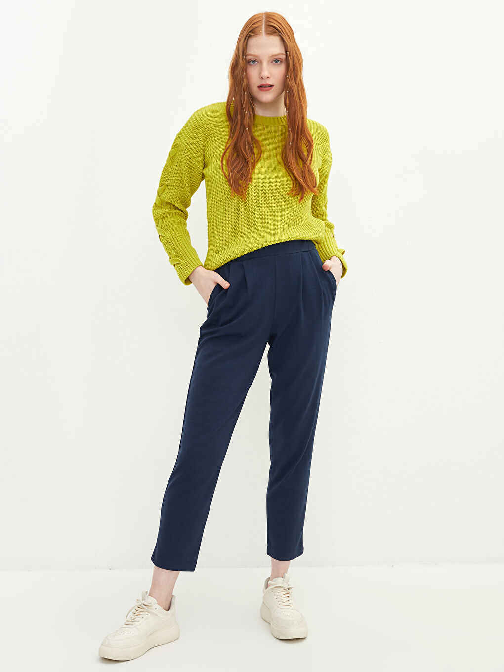 Elastic Waist Comfortable Fit Straight Pocket Women's Trousers Detailed-1