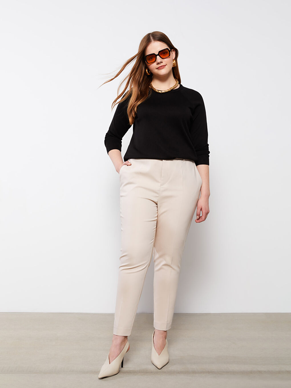 Gri Büyük Beden Dar Fit Düz Cep Detaylı Kadın Pantolon