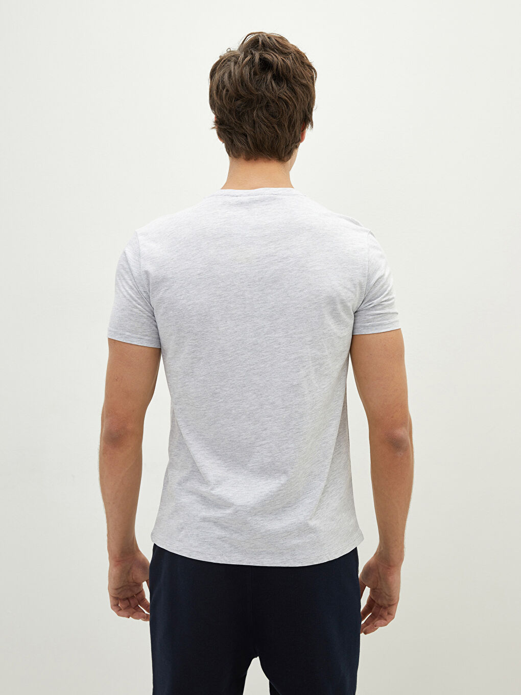 Gri Bisiklet Yaka Kısa Kollu Basic Penye Erkek Tişört-4