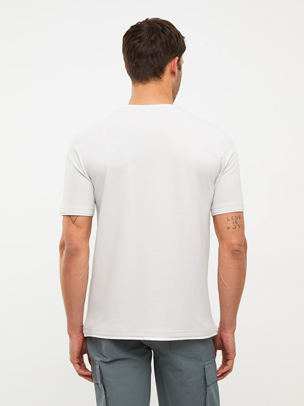 Gri Bisiklet Yaka Kısa Kollu Baskılı Erkek Tişört-4