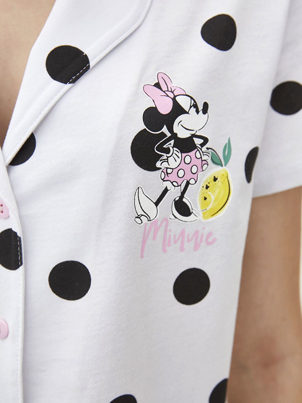 LCW DREAM Ekru Baskılı Gömlek Yaka Minnie Mouse Baskılı Kısa Kollu Pamuklu Kadın Pijama Takımı - 4