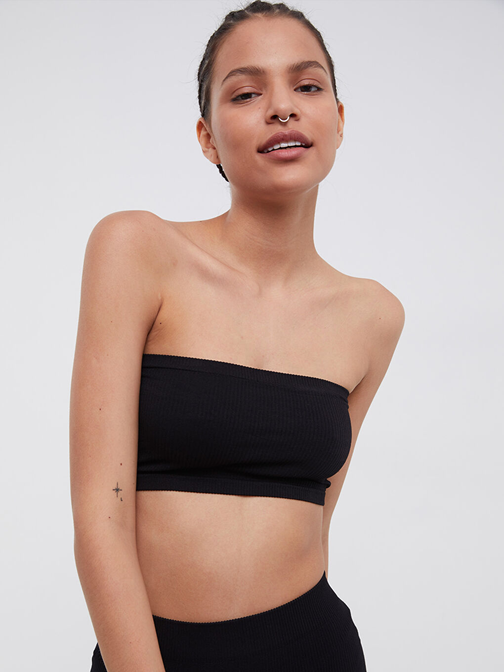 Siyah Düz Straplez Kadın Büstiyer