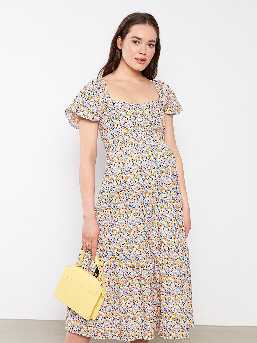 Robe de maternité en popeline florale à manches courtes et col carré-1