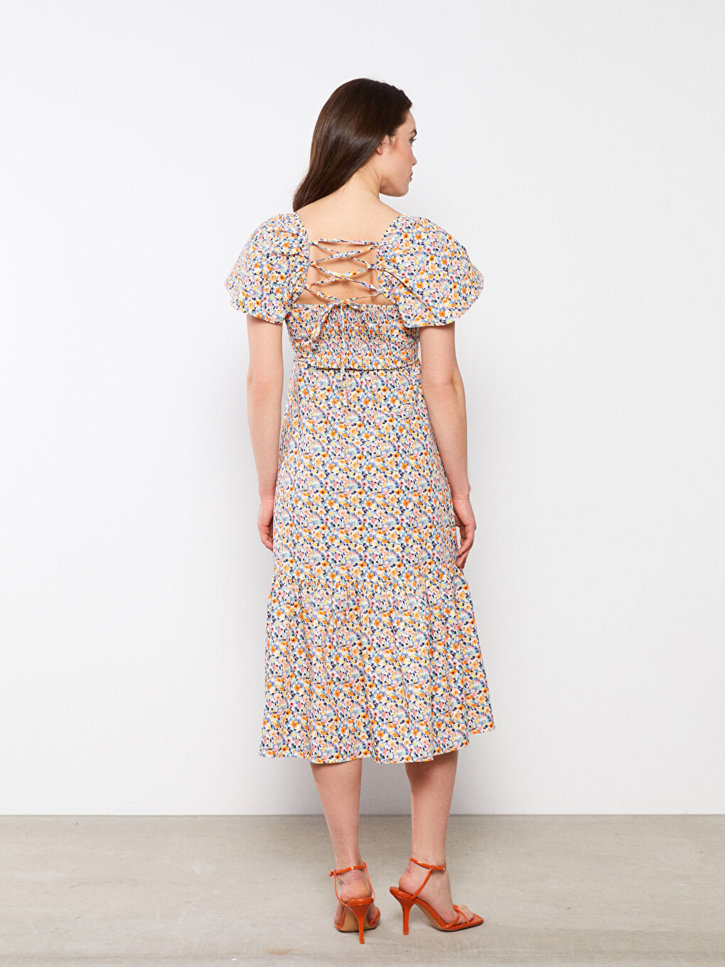 Robe de maternité en popeline florale à manches courtes et col carré-4