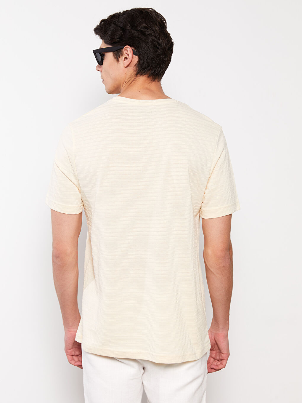 Bej Bisiklet Yaka Kısa Kollu Baskılı Erkek Tişört-4