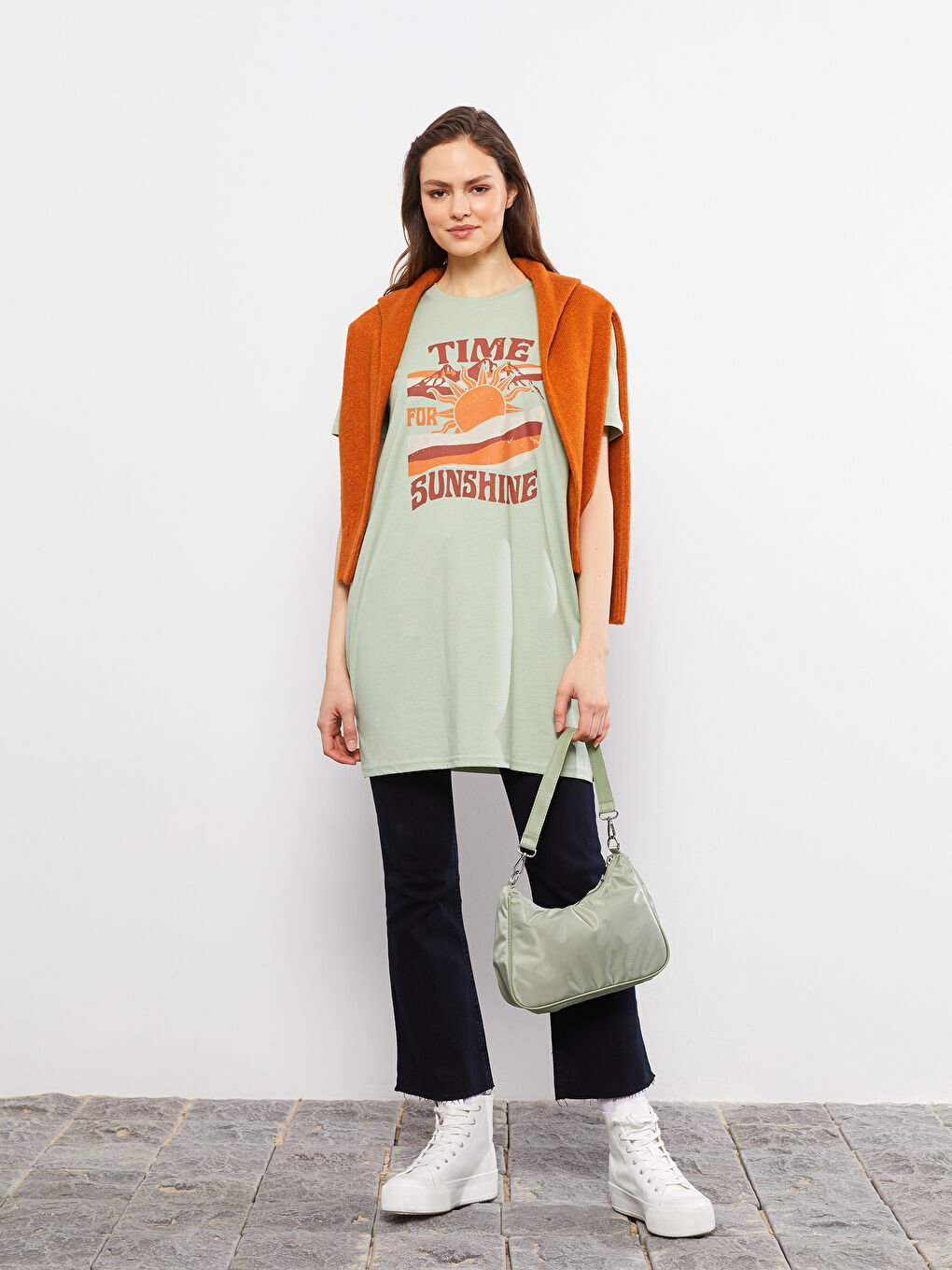 تونيك نسائي كم قصير مطبوع بياقة دائرية