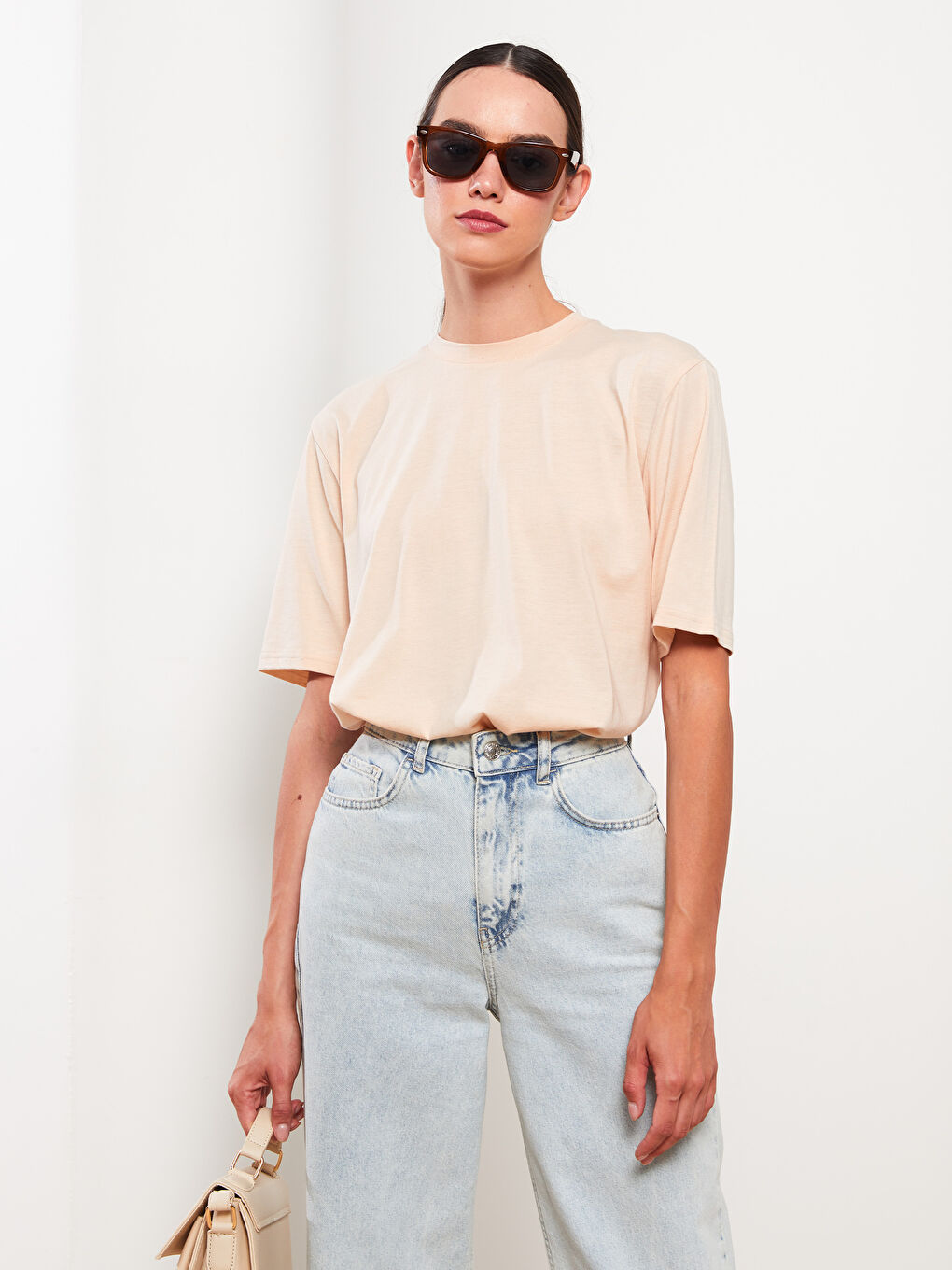 Bej Bisiklet Yaka Düz Kısa Kollu Kadın Tunik-2