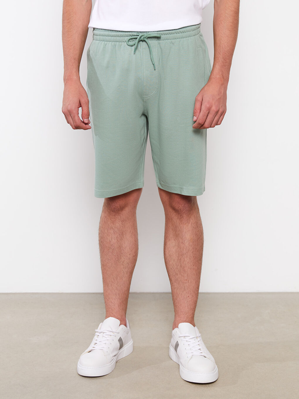 Regular Fit Pique Men's Shorts-3