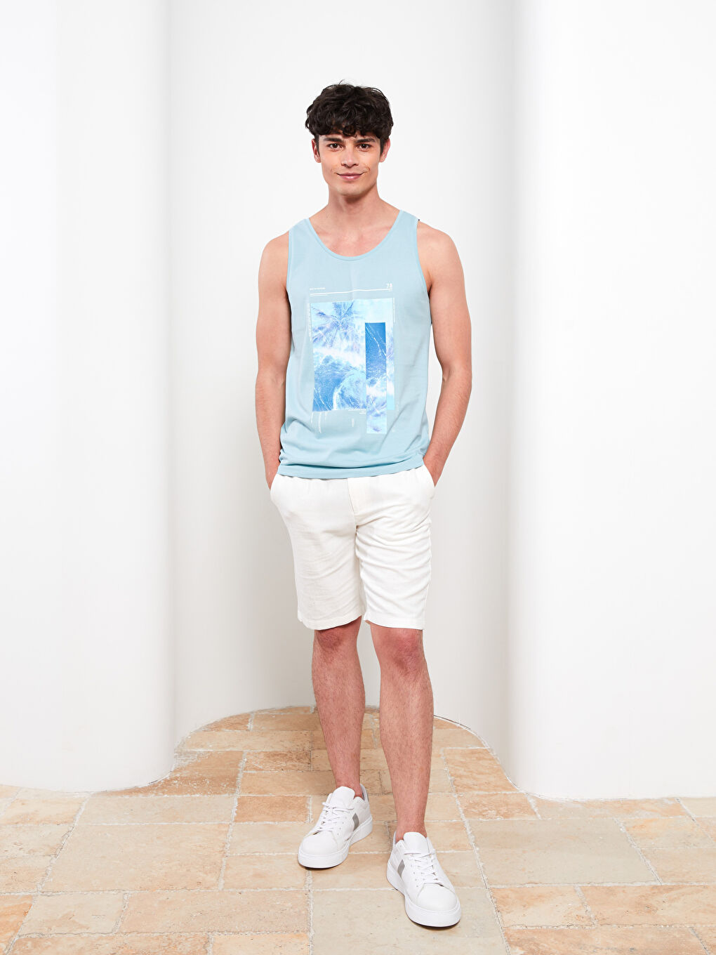 Mavi Bisiklet Yaka Baskılı Penye Erkek Kolsuz Tişört