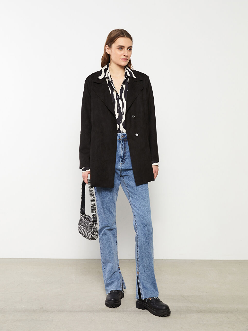 Siyah Ceket Yaka Düz Uzun Kollu Süet Kadın Trençkot-1