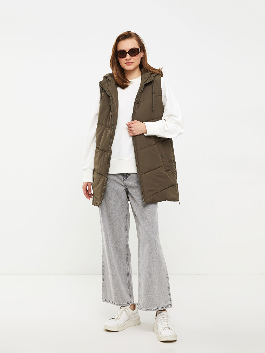 Haki Kadın Kapüşonlu Düz Şişme Yelek