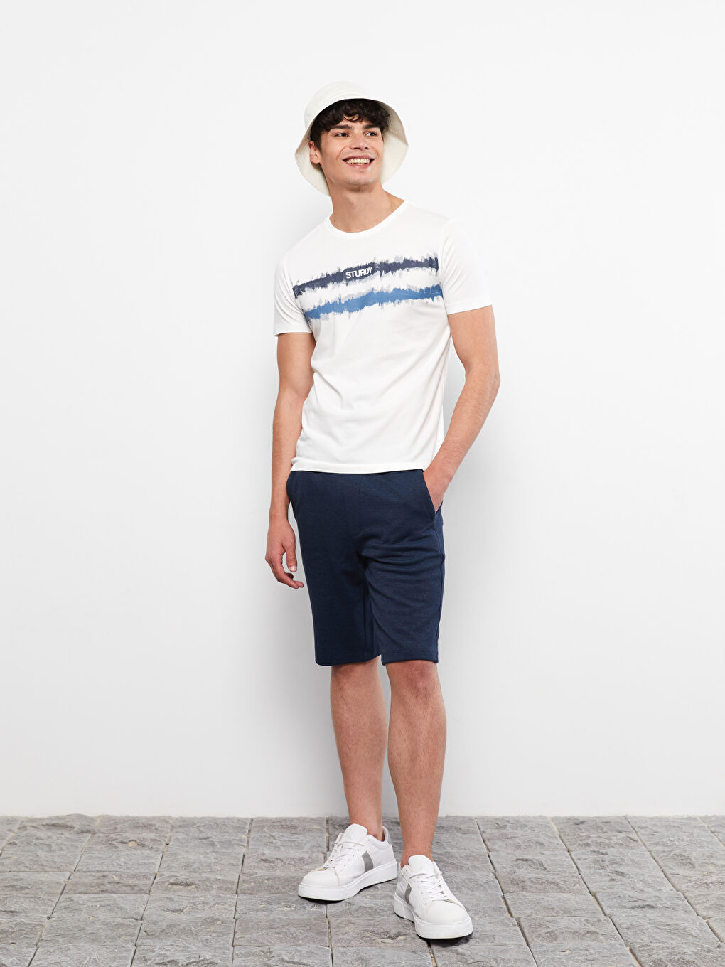 Ekru Bisiklet Yaka Kısa Kollu Baskılı Penye Erkek Tişört-2