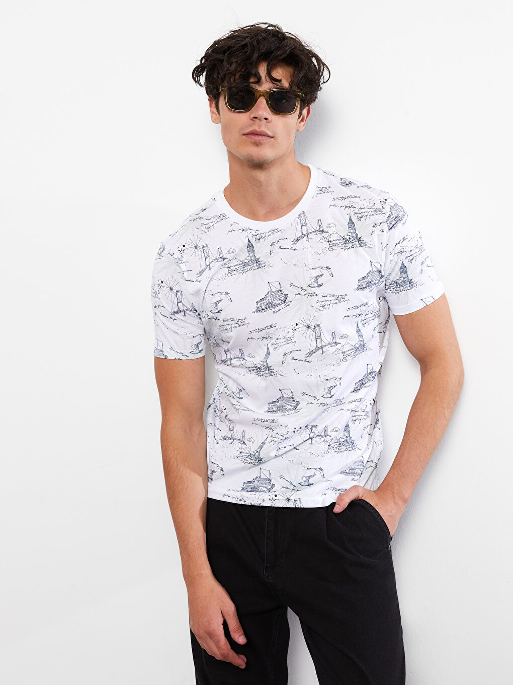 Beyaz Bisiklet Yaka Kısa Kollu Baskılı Penye Erkek Tişört-1