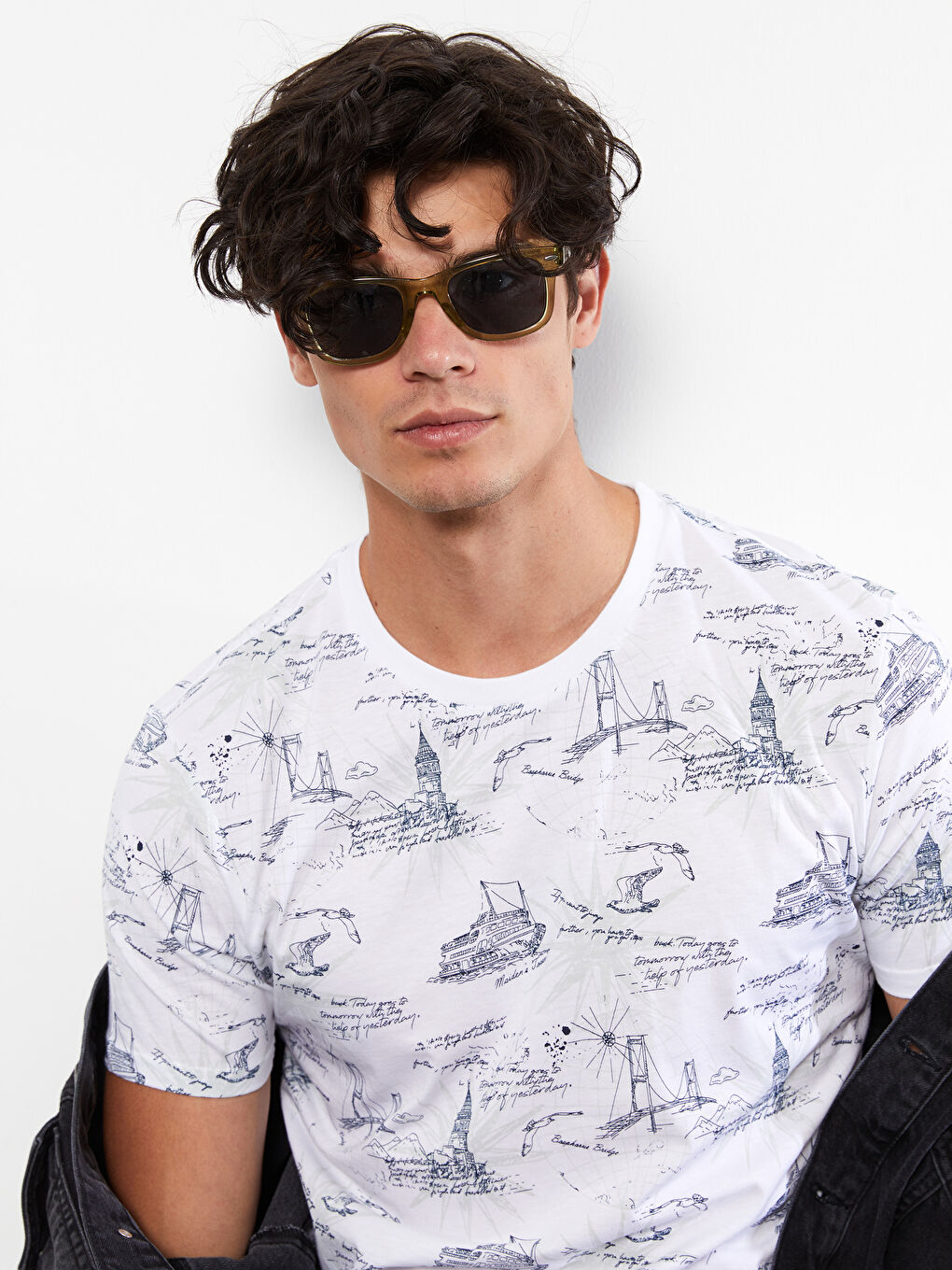 Beyaz Bisiklet Yaka Kısa Kollu Baskılı Penye Erkek Tişört-3