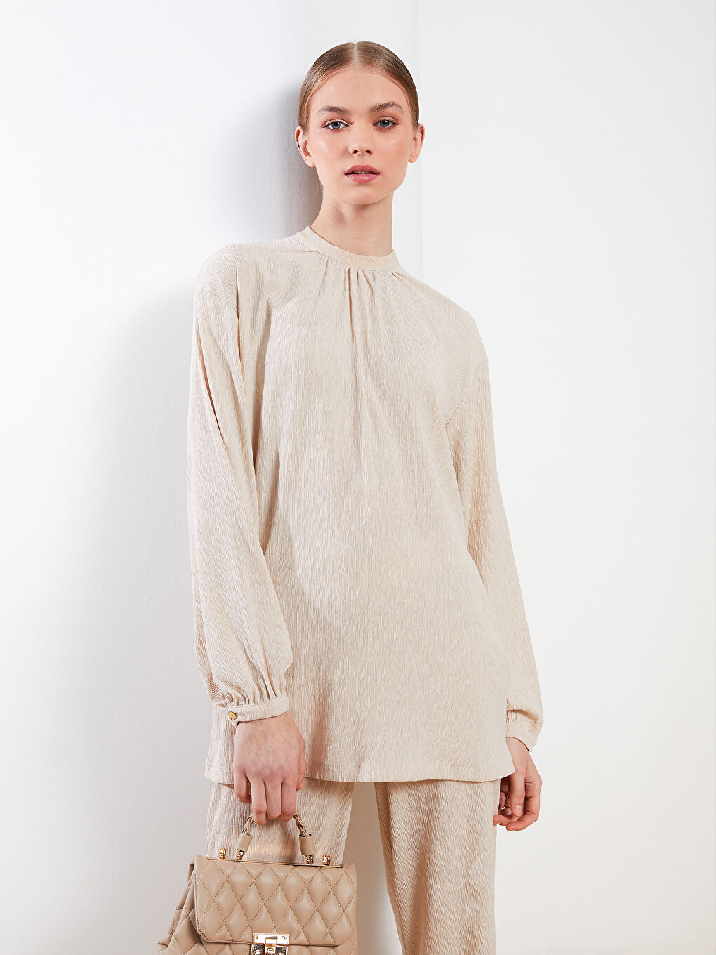 تونيك سادة بياقة دائرية بأكمام طويلة للسيدات-1