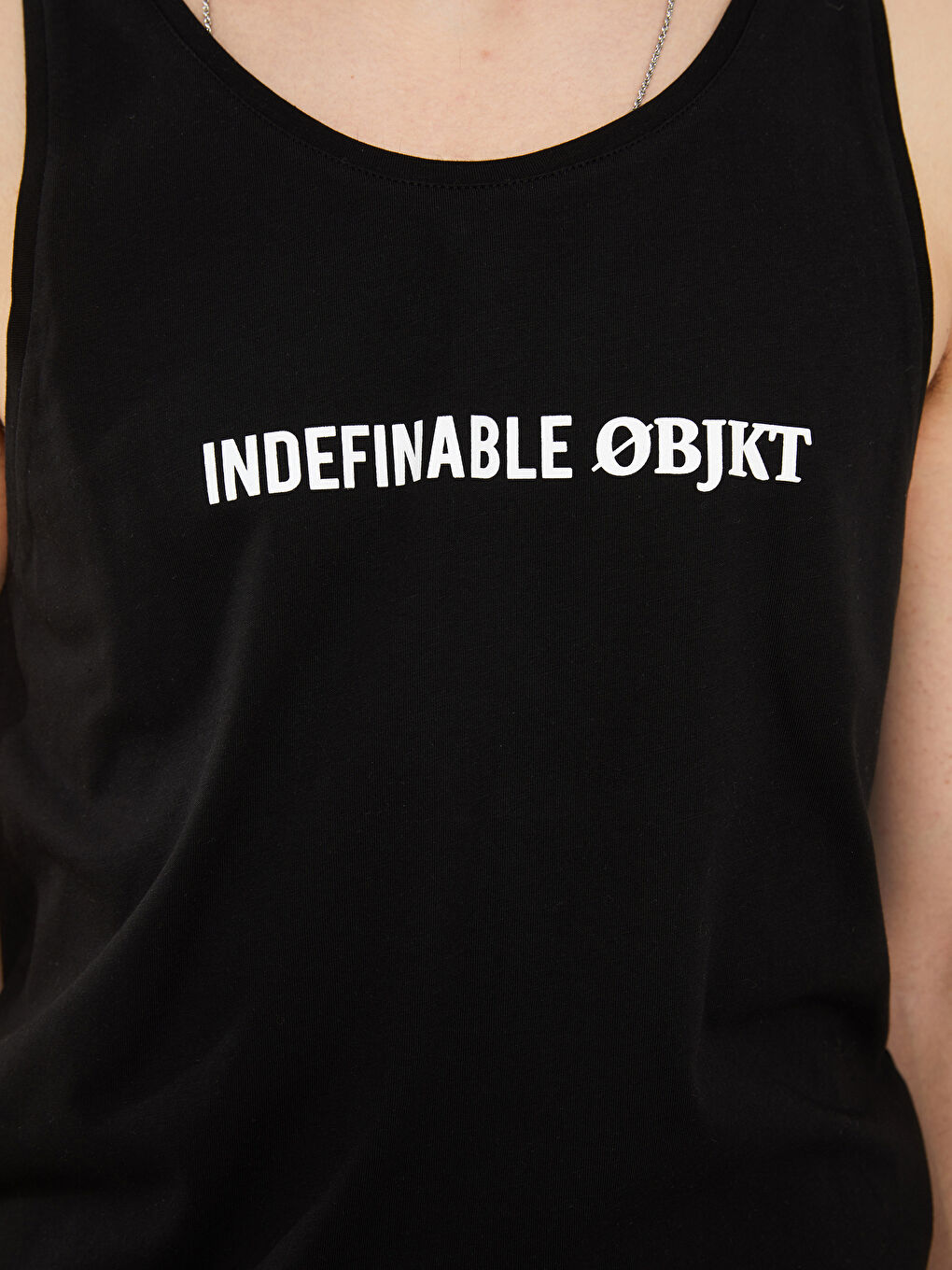 Siyah Bisiklet Yaka Baskılı Erkek Kolsuz Tişört-3