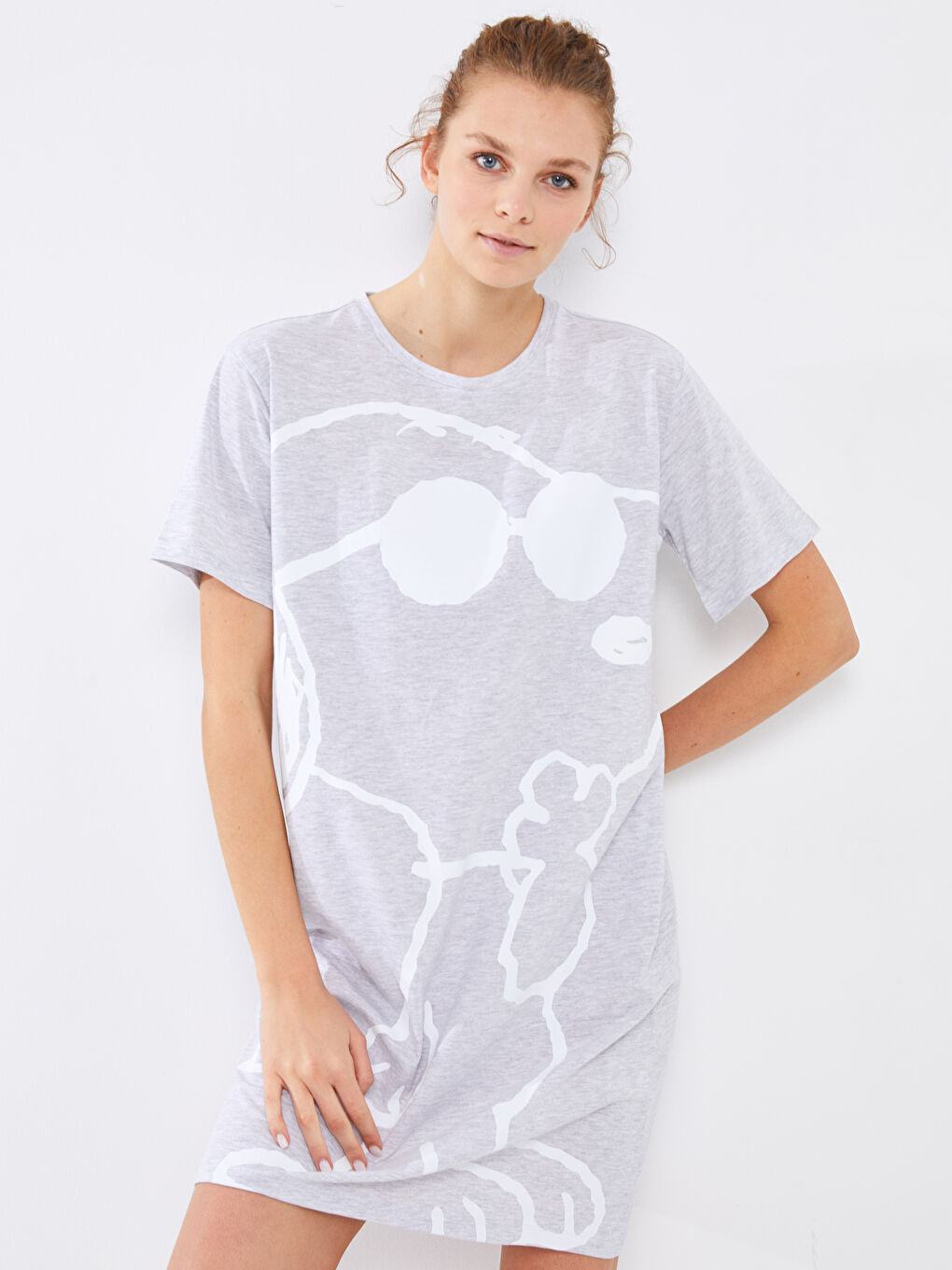 Gri Bisiklet Yaka Snoopy Baskılı Kadın Gecelik-2