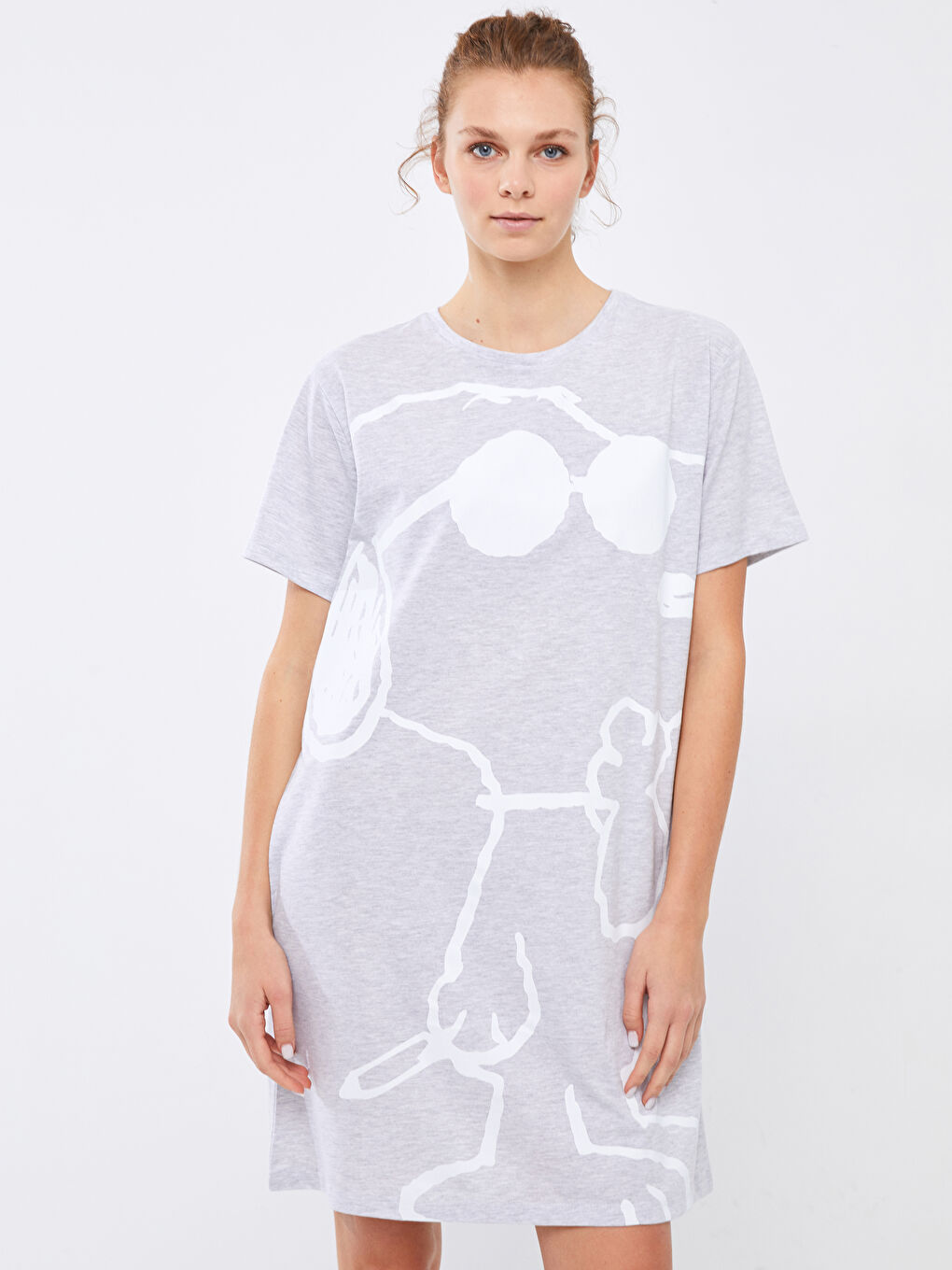 Gri Bisiklet Yaka Snoopy Baskılı Kadın Gecelik-3