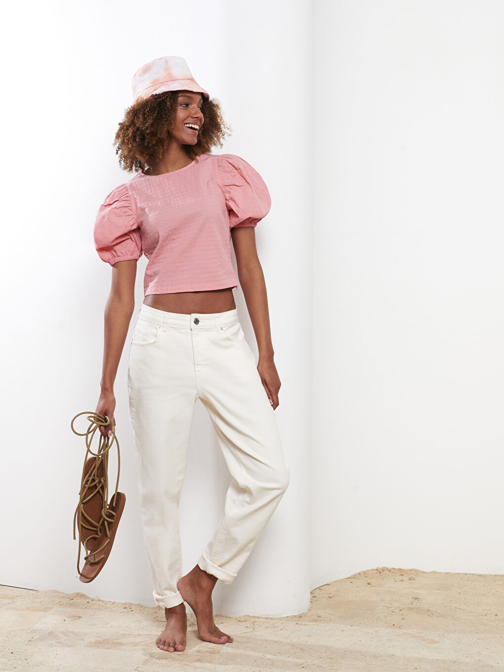 Pembe Bisiklet Yaka Kendinden Desenli Kısa Kollu Pamuklu Kadın Bluz