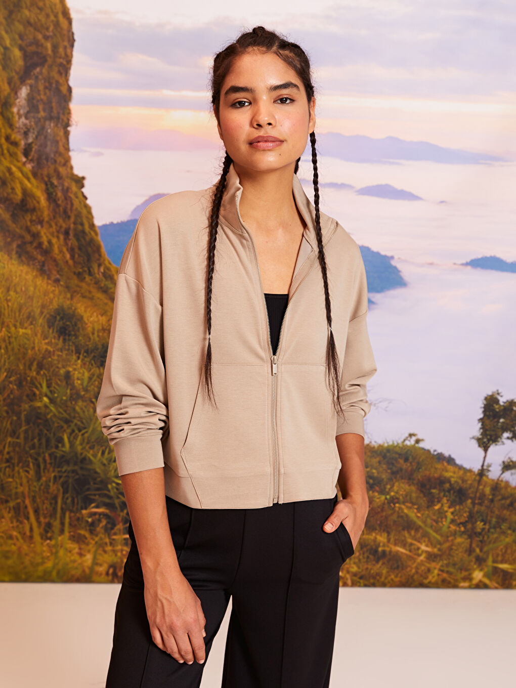 كارديجان رياضي بياقة قمع للسيدات-1