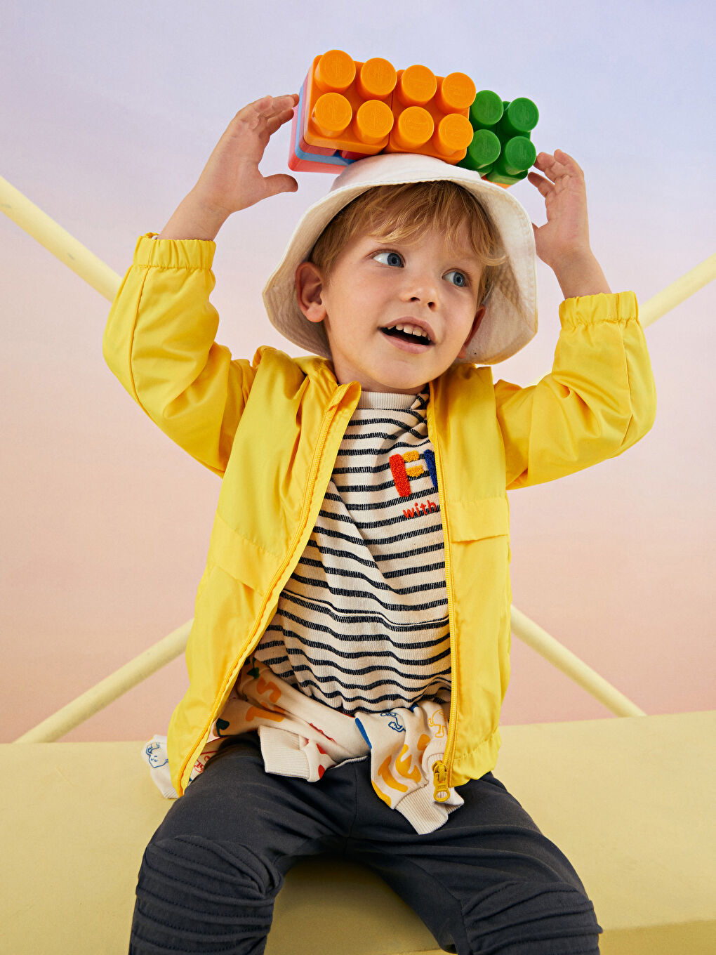 Impermeabil Pentru Drumul Spre Grădiniță