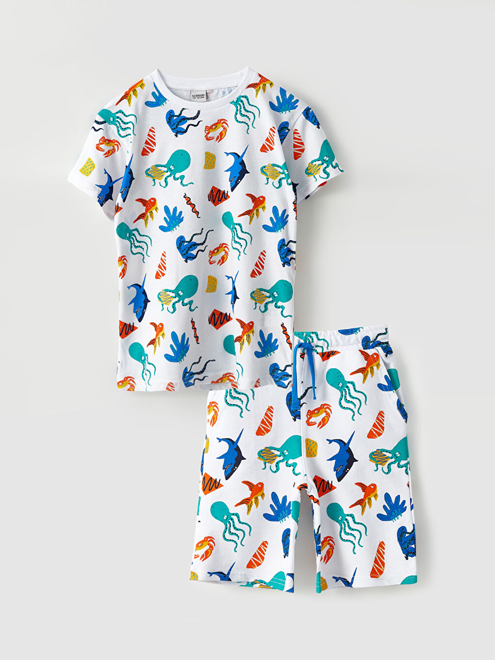 Beyaz Bisiklet Yaka Baskılı Kısa Kollu Erkek Çocuk Tişört ve Şort