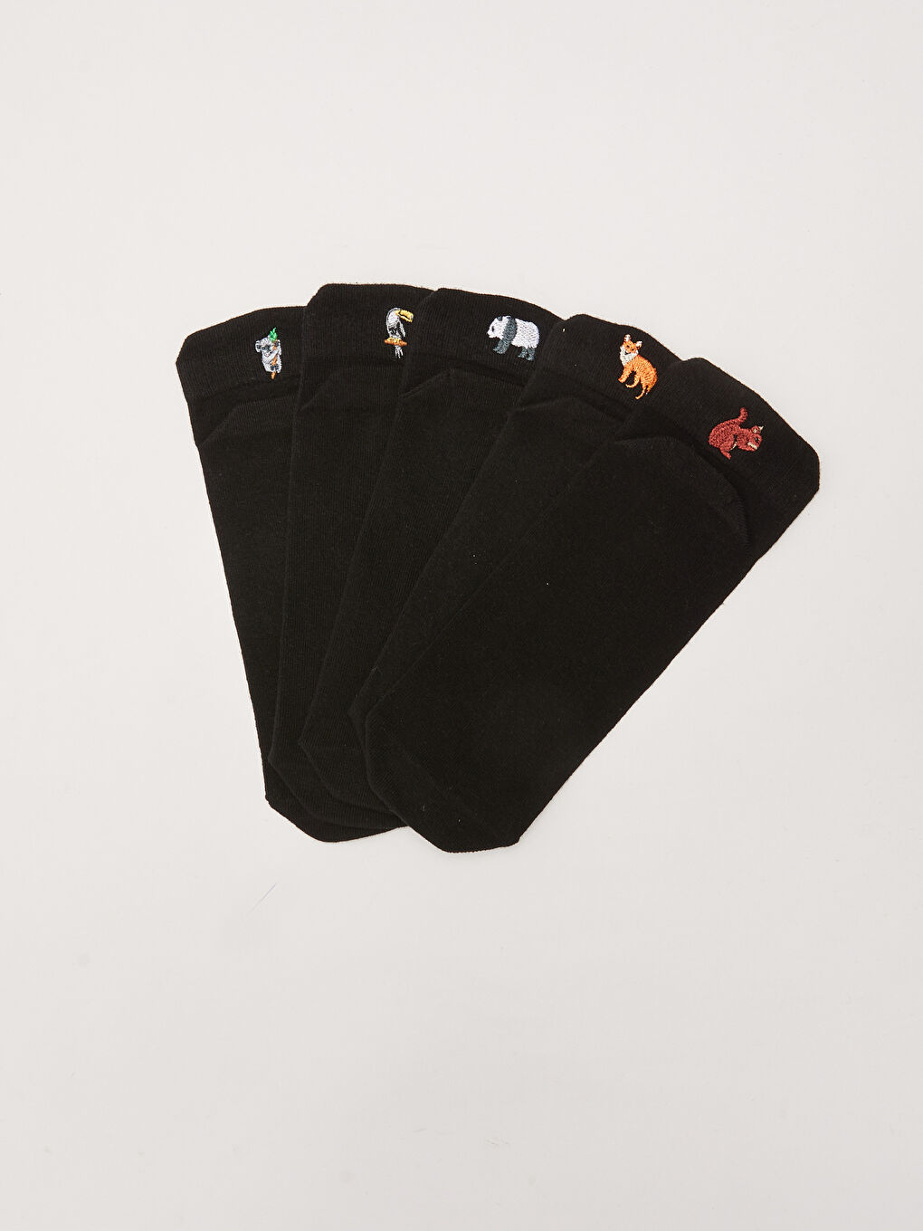 جوارب رياضية مطرزة للرجال عبوة من 5 قطع