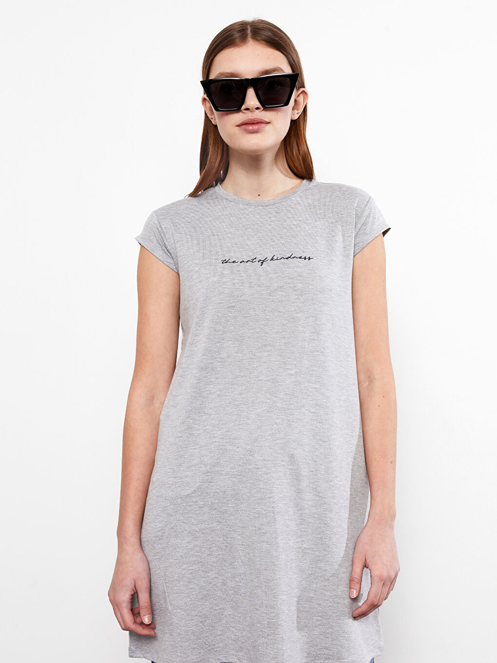 Rundhalsausschnitt Buchstaben Bedruckt Kurzarm Tunika für Damen-1