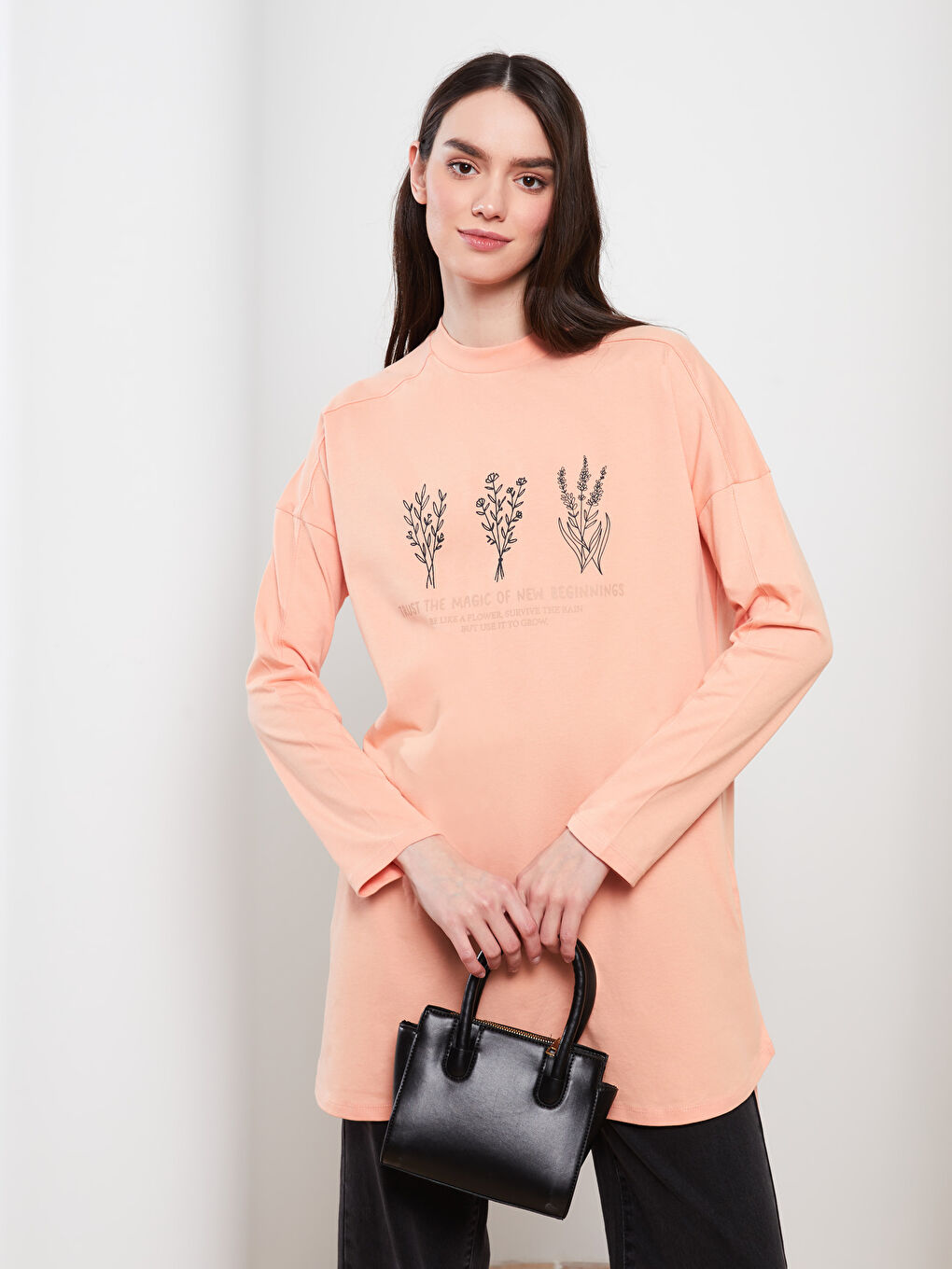 Crew Neck Printed Long Sleeve Cotton Women's Tunic-1