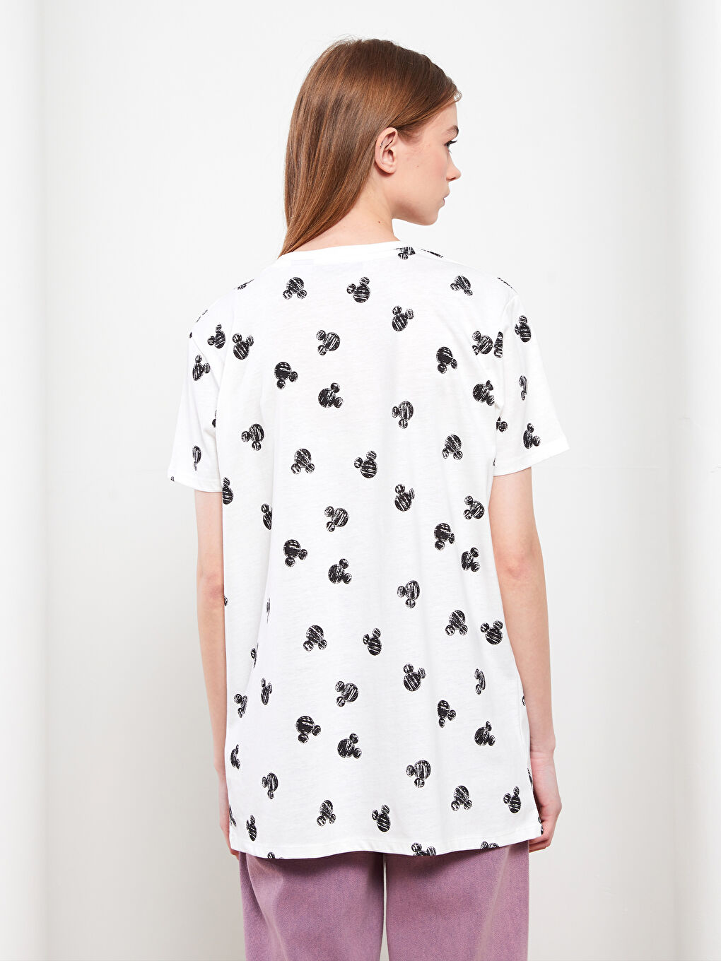 Ekru Bisiklet Yaka Mickey Mouse Desenli Kısa Kollu Kadın Tunik-4