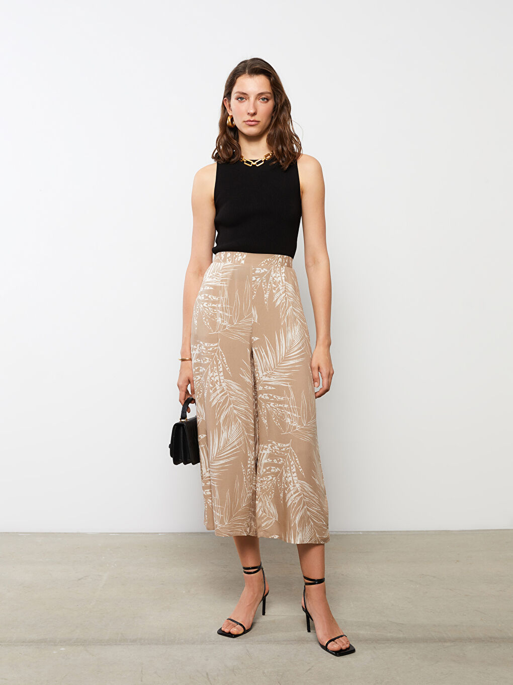 Elastic Waist Patterned Viscose Women Capri -S2H182Z8-LQB