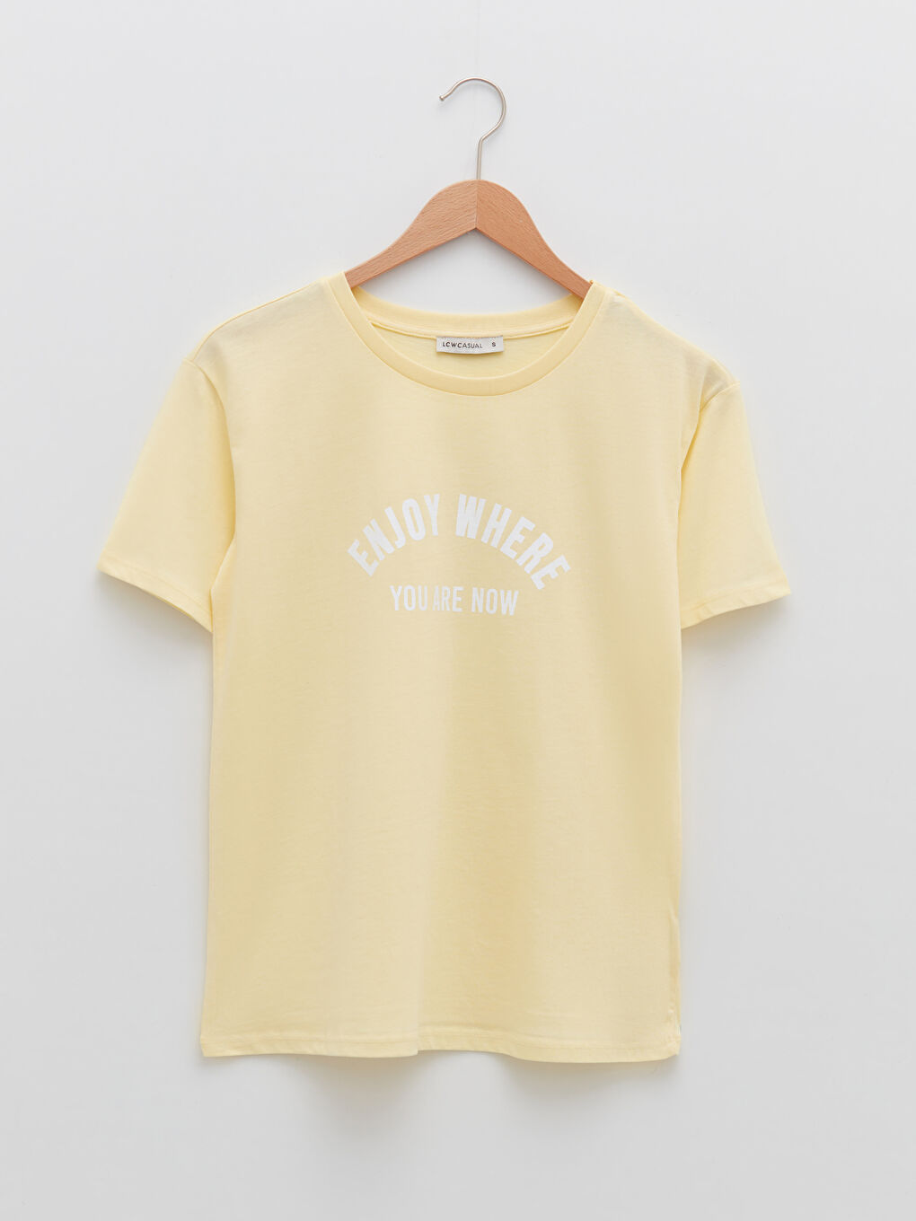 Sarı Bisiklet Yaka Yazı Baskılı Kısa Kollu Pamuklu Kadın Tişört-5