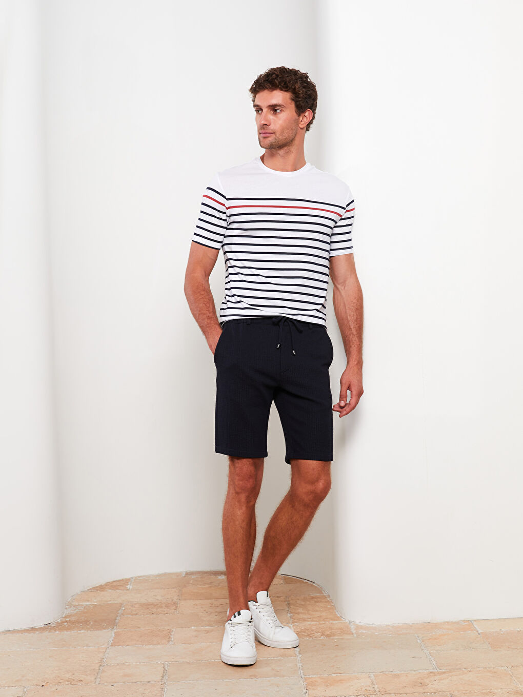 Slim Fit Textured Men's Shorts -S2H248Z8-JNK