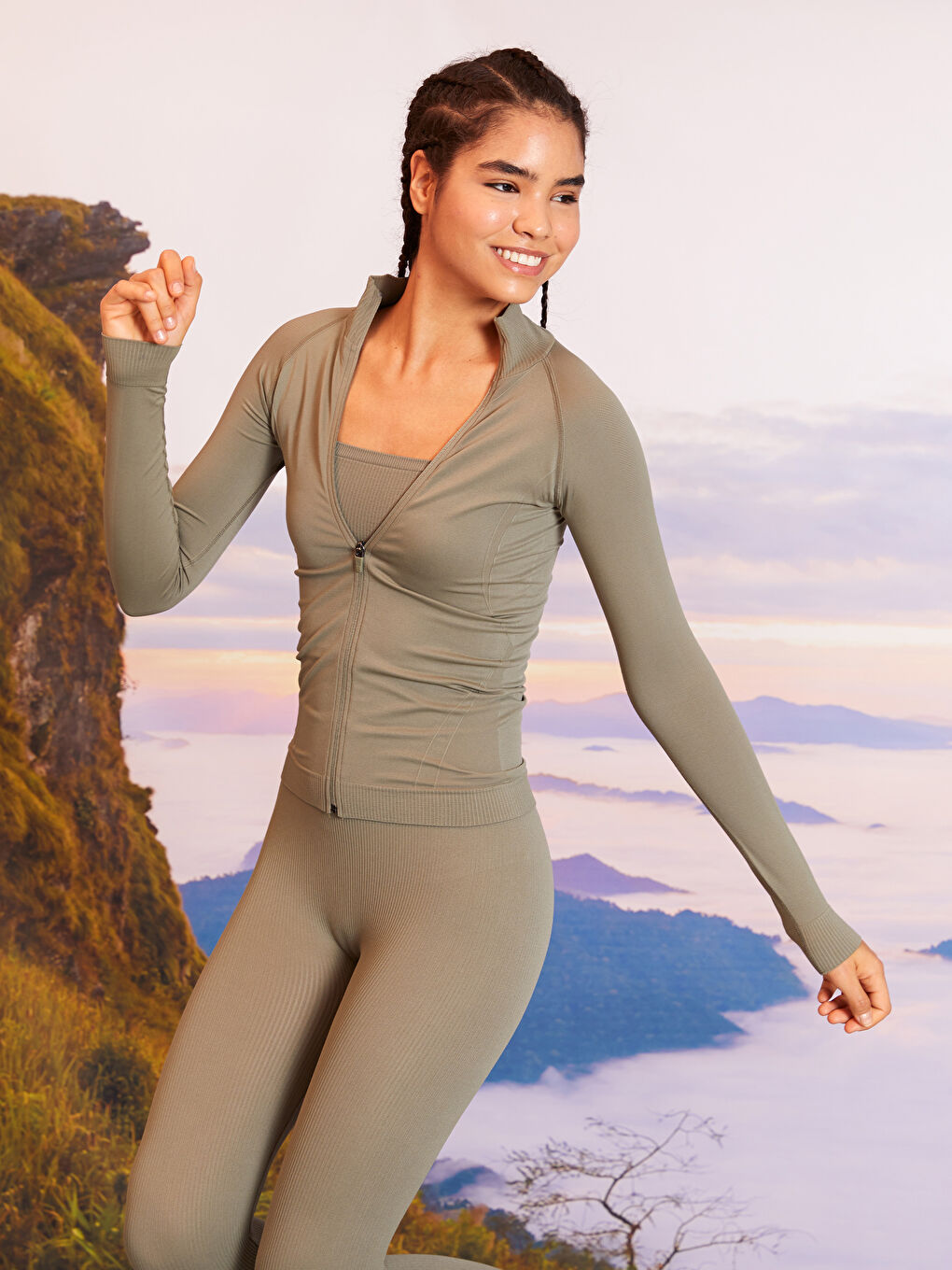 Haki Dik Yaka Kadın Spor Hırka-2