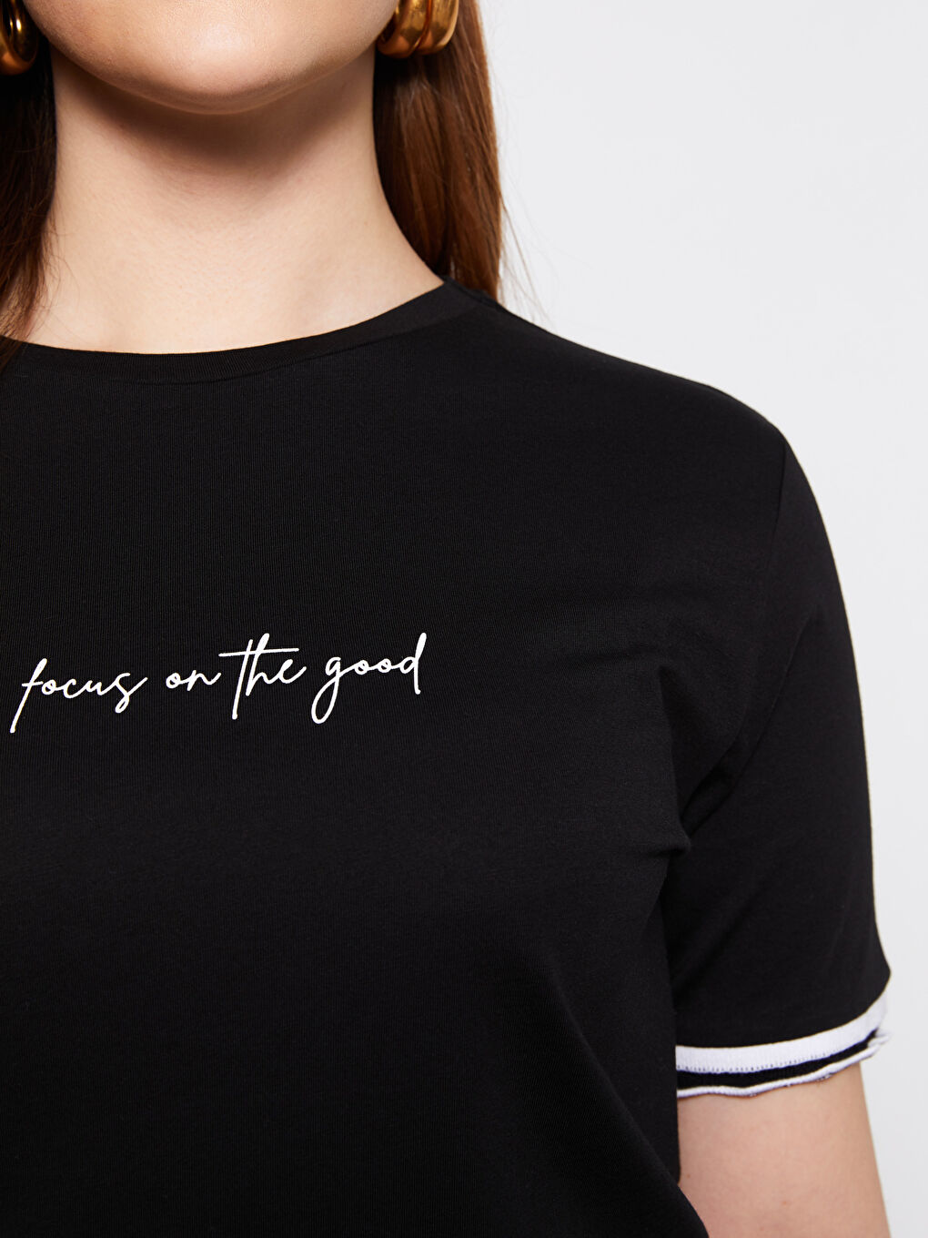 Siyah Büyük Beden Bisiklet Yaka Yazı Baskılı Kısa Kollu Pamuklu Kadın Tişört-3