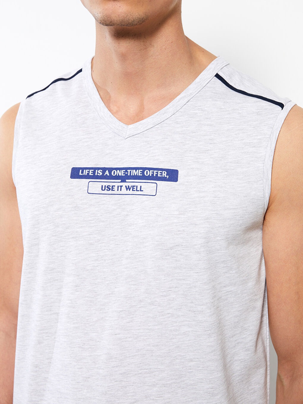 V Neck Printed Men's Sleeveless T-Shirt-3