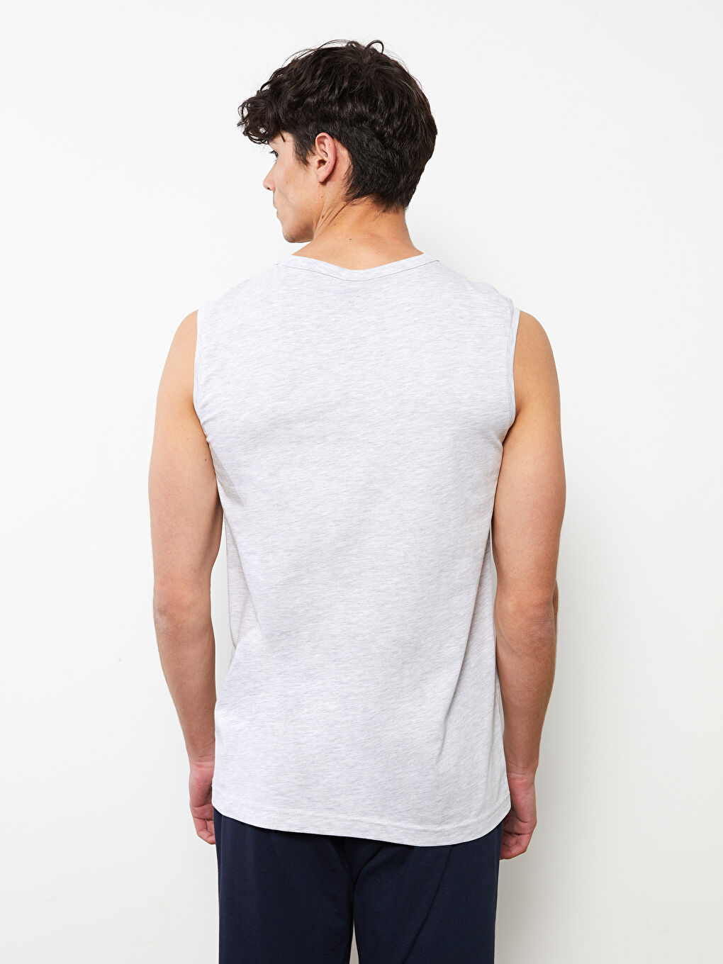 V Neck Printed Men's Sleeveless T-Shirt-4