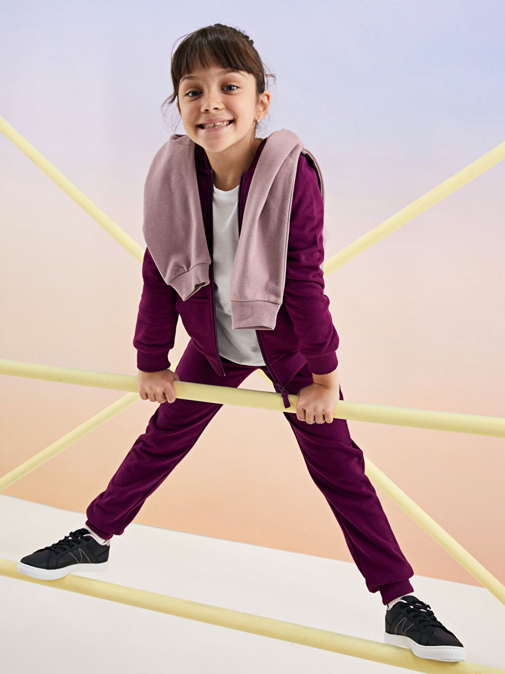Sweatpants That Add Color to My Lessons -W20744Z4-HHC