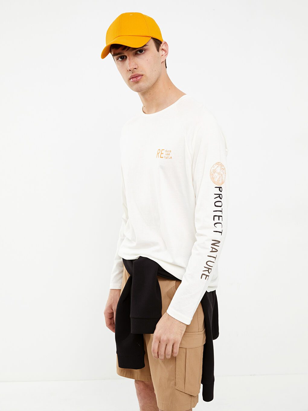 Ekru Bisiklet Yaka Uzun Kollu Baskılı Erkek Tişört-2