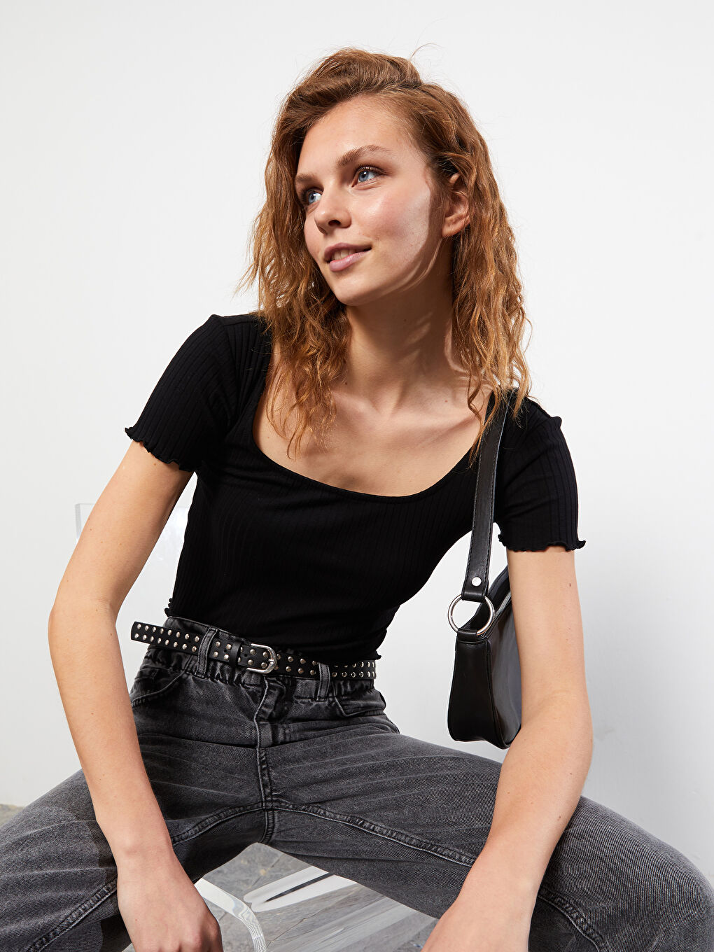 Ženska Majica od Pamuka sa U Izrezom i Kratkim Rukavima